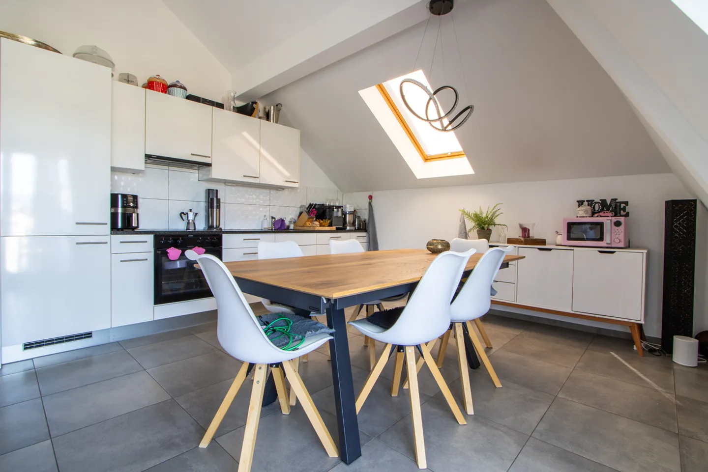 Modernes Penthouse mit sonniger Terrasse - Foto 3 von 8