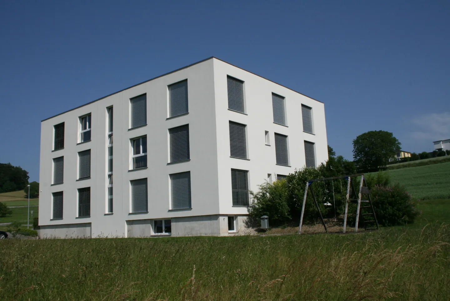 Family-friendly 5.5-room apartment in Courgevaux! - Photo 2 of 11