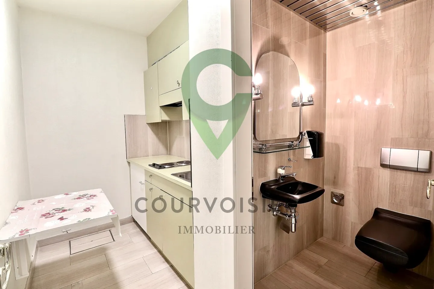 Locaux commerciaux modulables avec plusieurs salles et entrée privée - Photo 10 sur 10