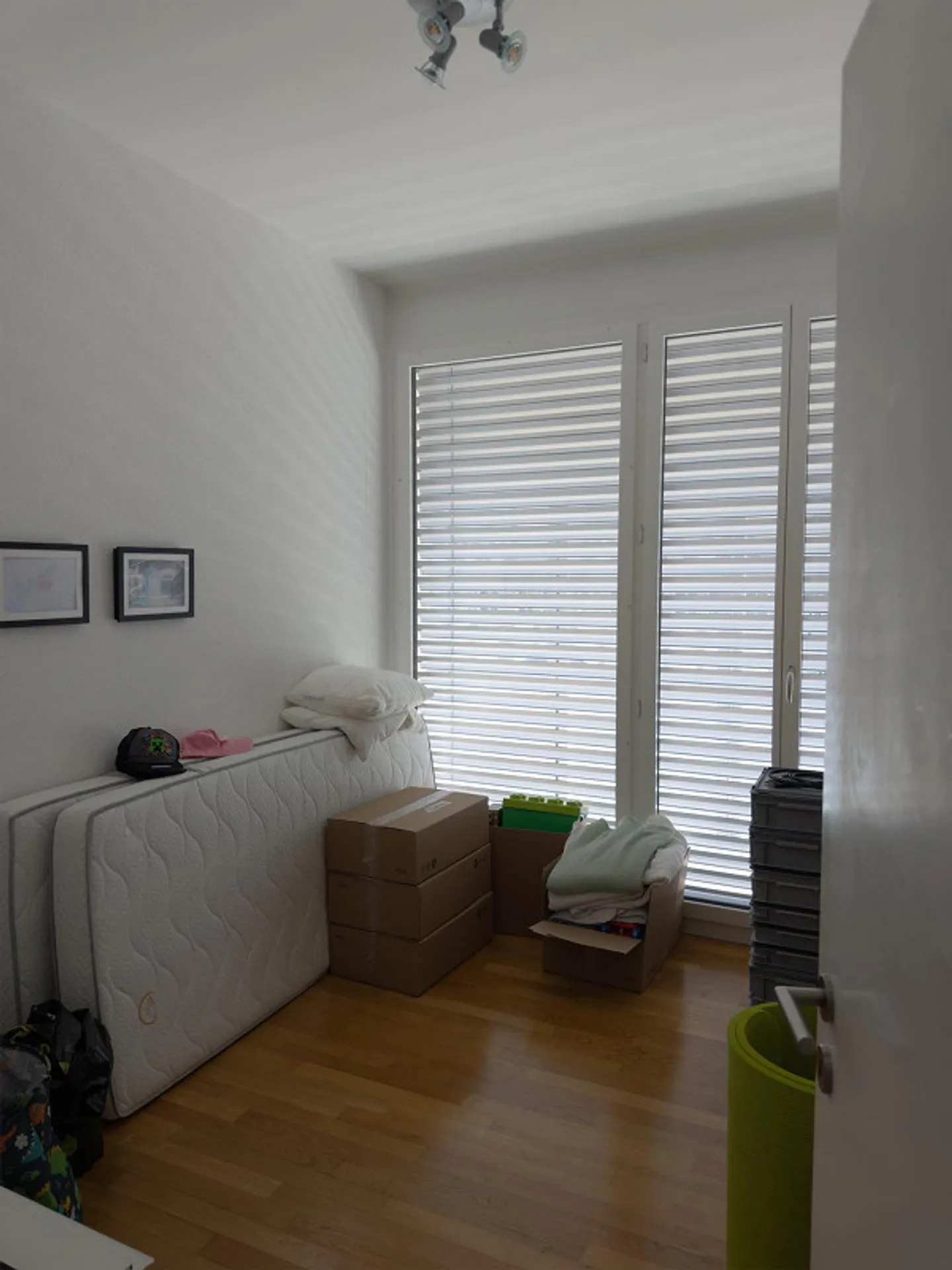 Charming 4.5 Room Apartment - Photo 5 of 12
