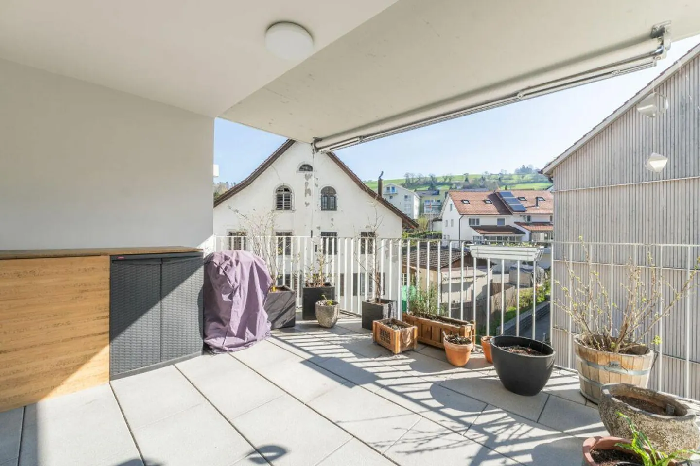 Stylish and high-quality maisonette apartment with large gallery, balcony and quiet living environment - Photo 9 of 13