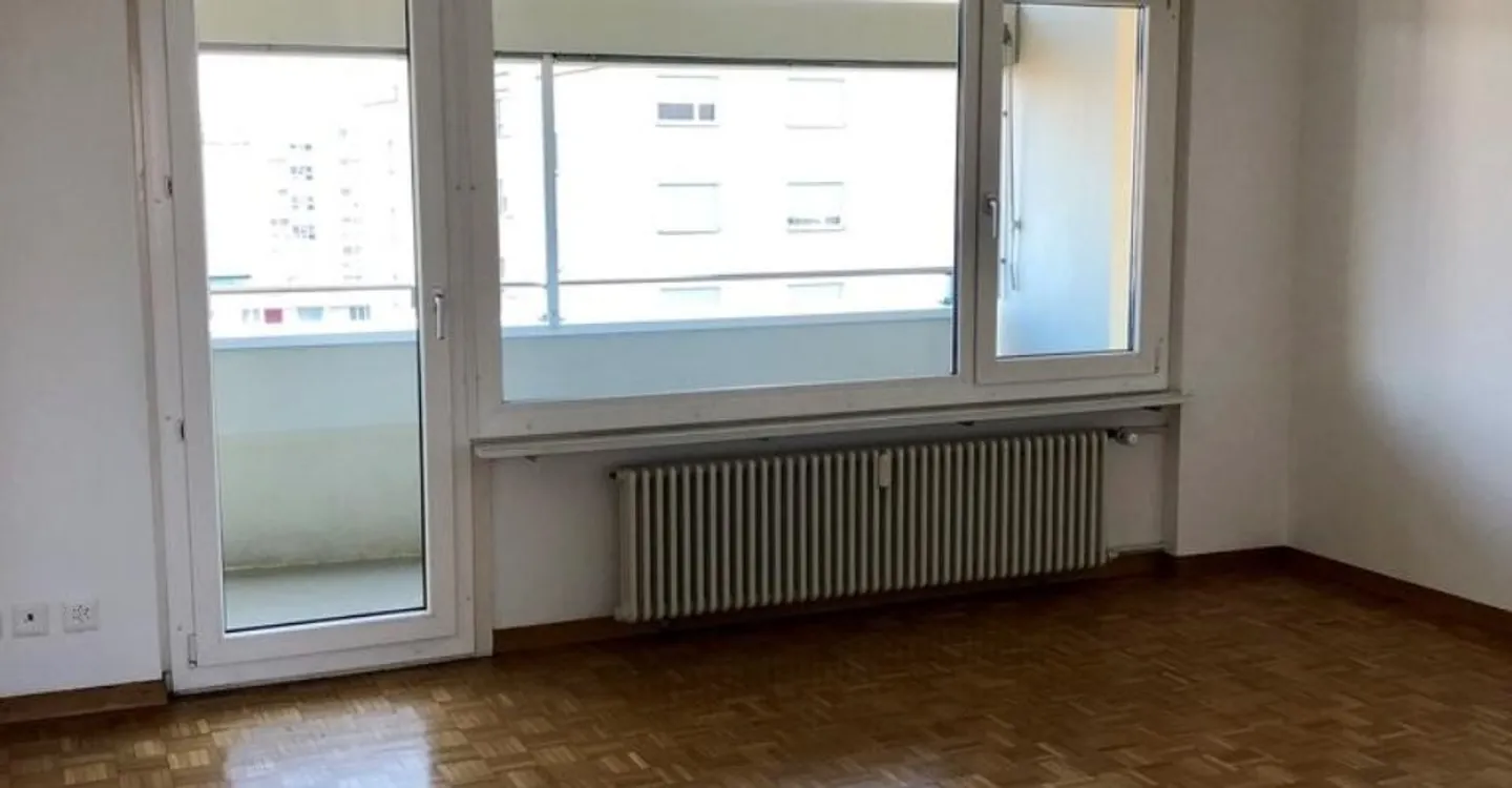 Cozy, centrally located apartment near Shoppi-Tivoli - Photo 3 of 5