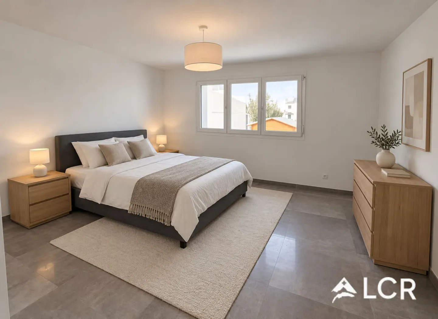 Wunderschöne 4,5-Zimmer-Wohnung / 3 Schlafzimmer / 2 Badezimmer / 1 Balkon / 2 Parkplätze - Foto 2 von 12