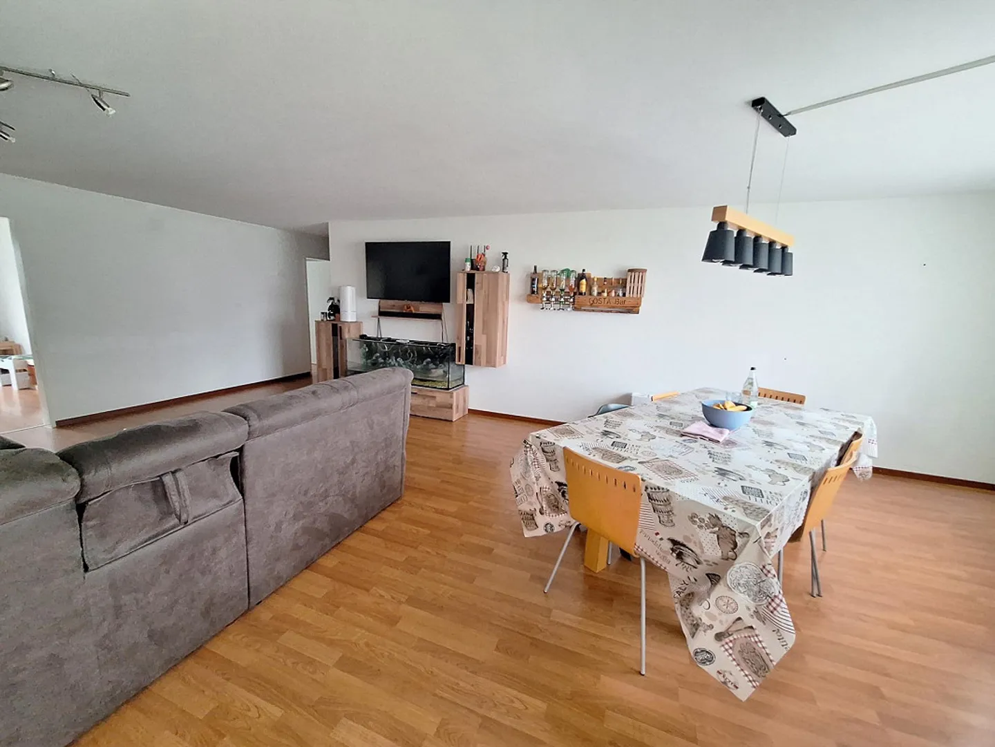 Appartamento attraente in una bella posizione - Foto 3 di 9