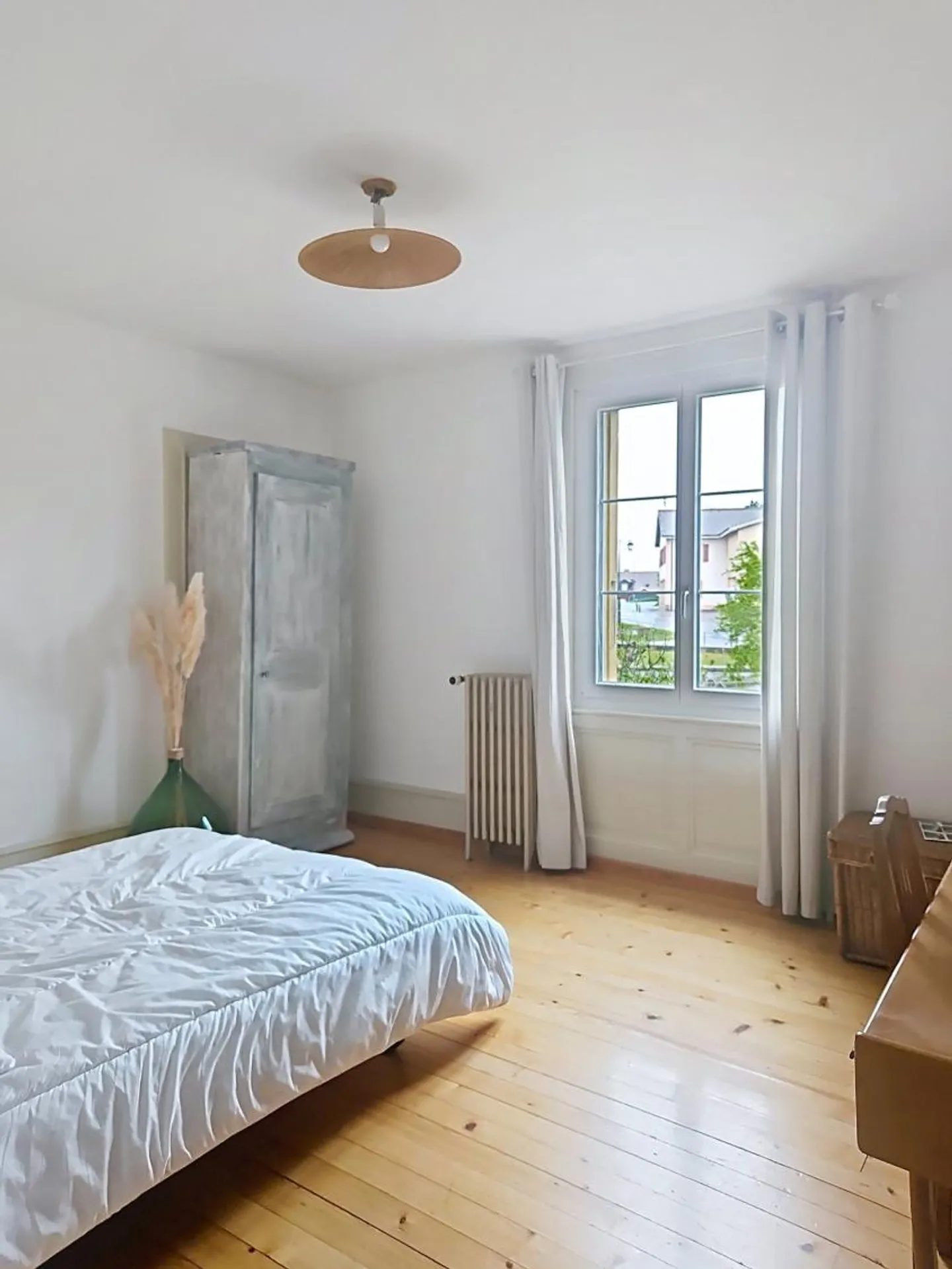In affitto - Ampio appartamento di 4,5 stanze - Foto 4 di 9