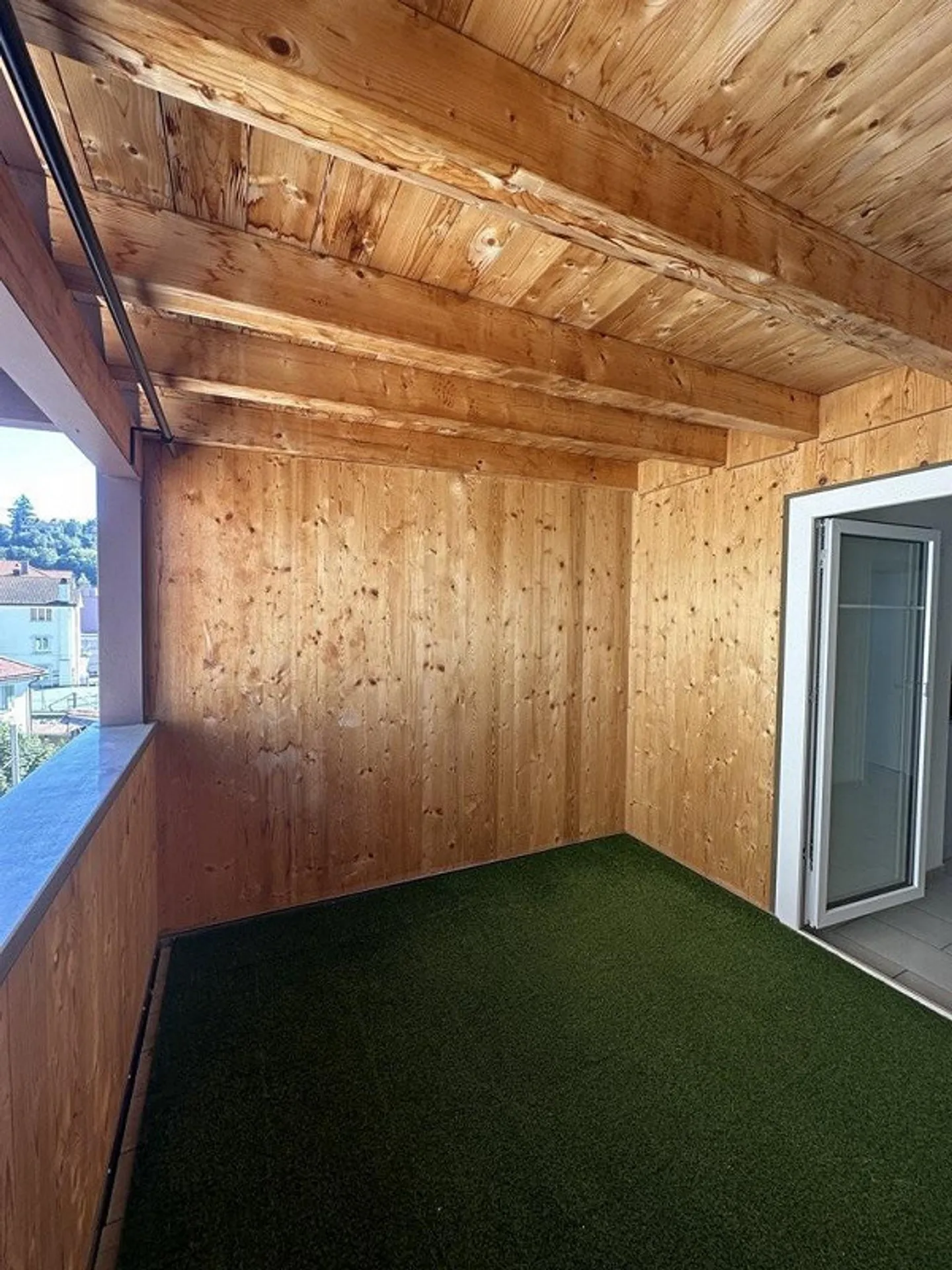 Don't hesitate - your new home is waiting for you! - Photo 2 of 6