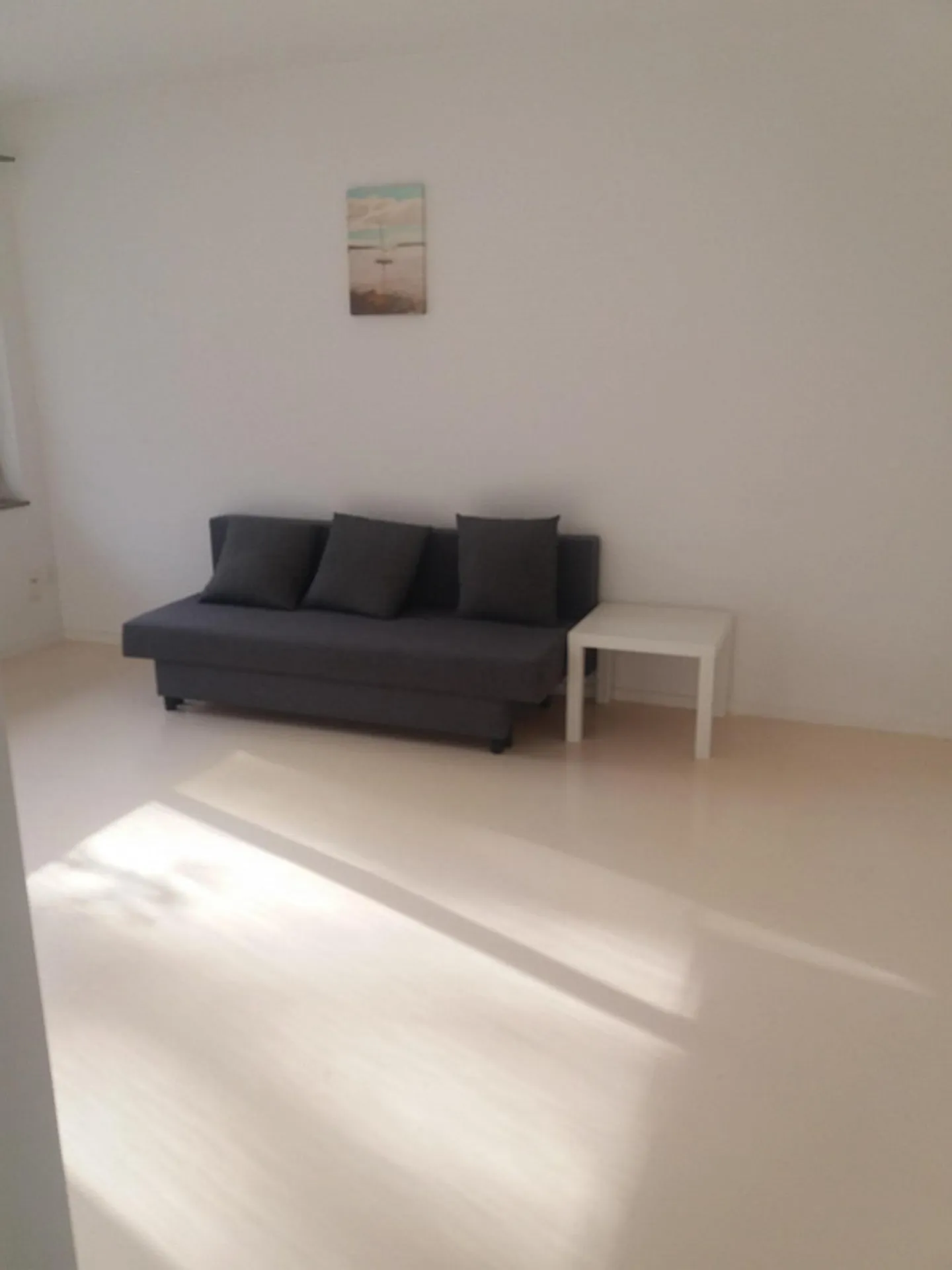 Charmante appartement 1.5 pièces avec balcon à Zurich-Milchbuck, limité jusqu'au 31.03.2026 - Photo 2 sur 11