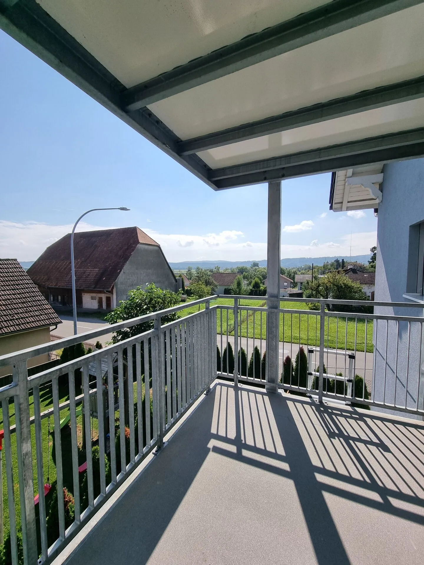 Appartement 5.5 pièces neuf avec balcon à Meinisberg à louer - Photo 7 sur 7
