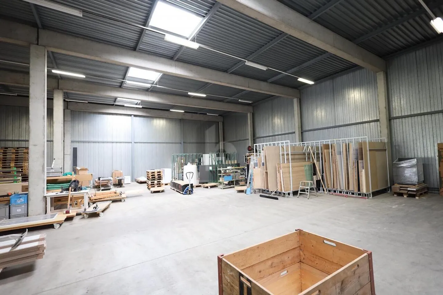 HIGH RACK STORAGE 6.5 METERS INTERIOR HEIGHT - Photo 3 of 6