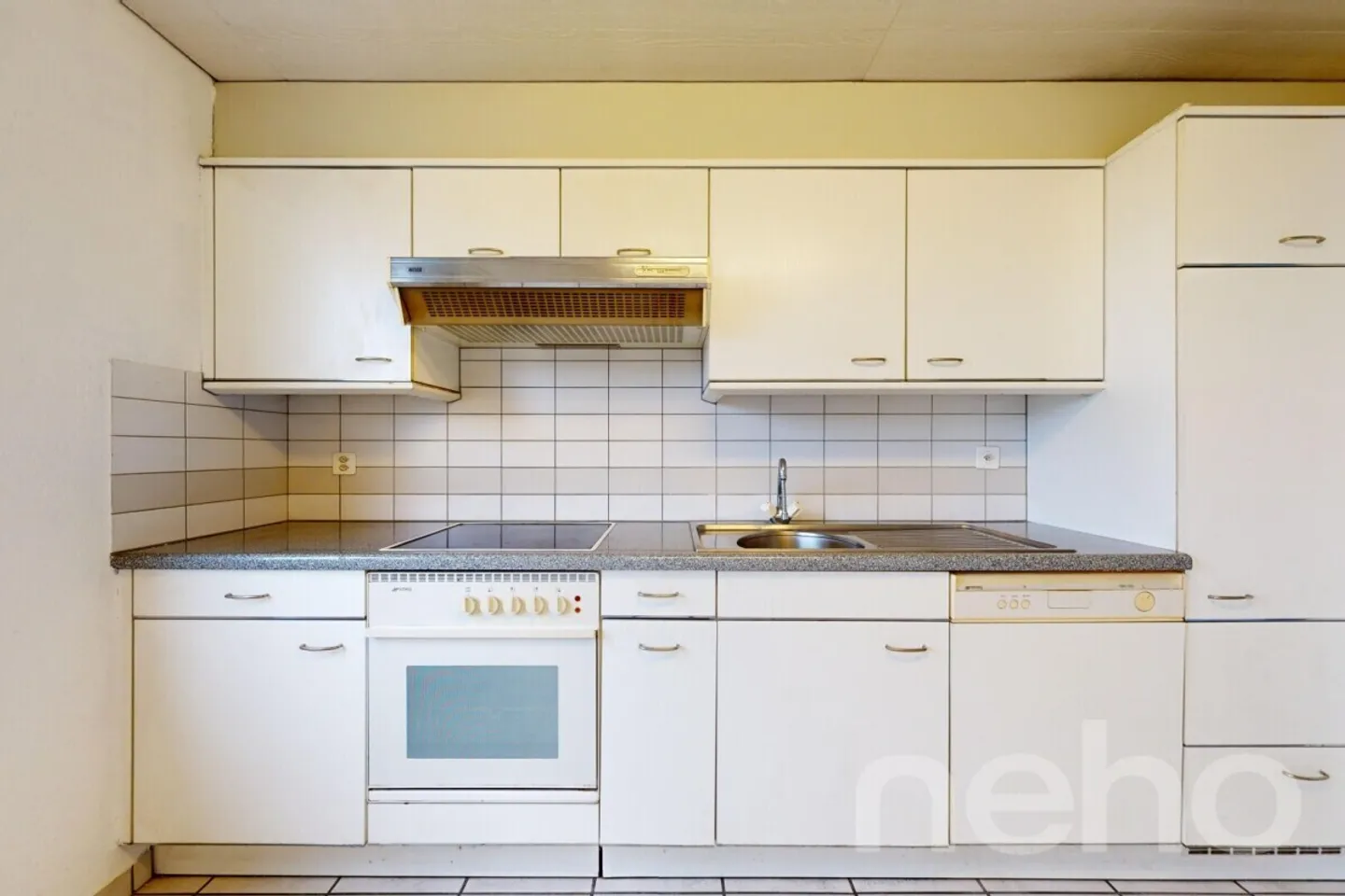 4.5 rooms with balcony and panoramic view - Top floor - Photo 7 of 13