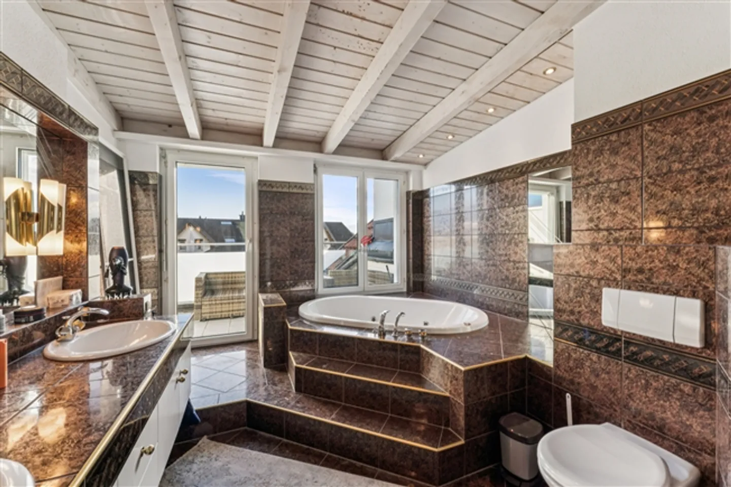 Living with a panoramic view and sun terrace - Photo 9 of 14