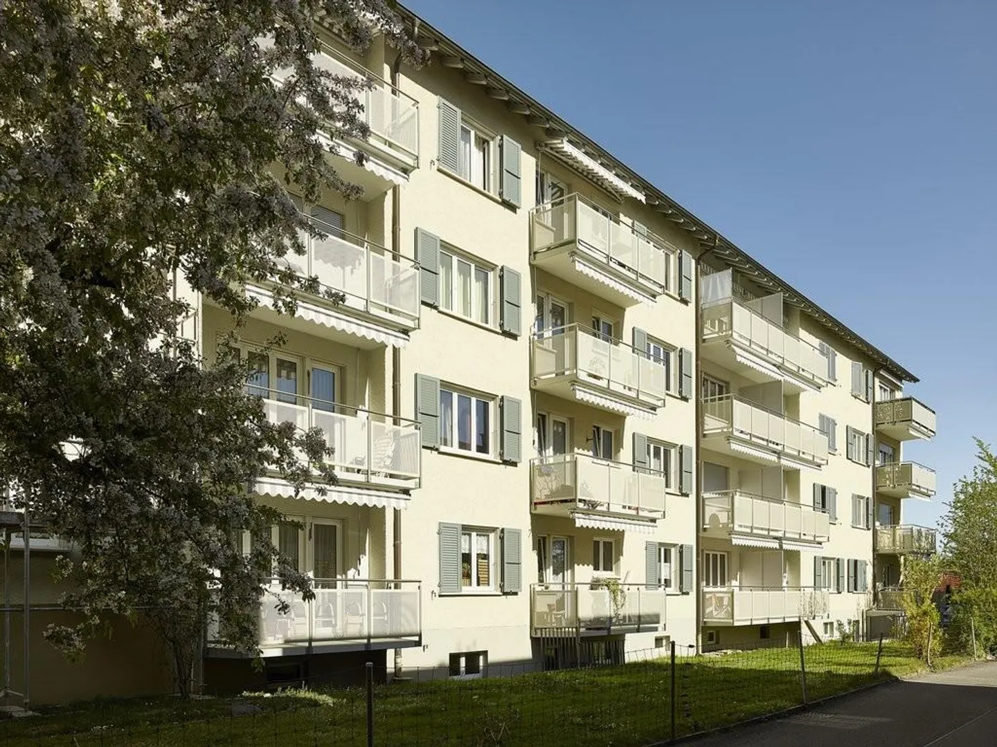 Appartement attrayant de 4 pièces dans un emplacement idéal à Grenchen - Photo 1 sur 9