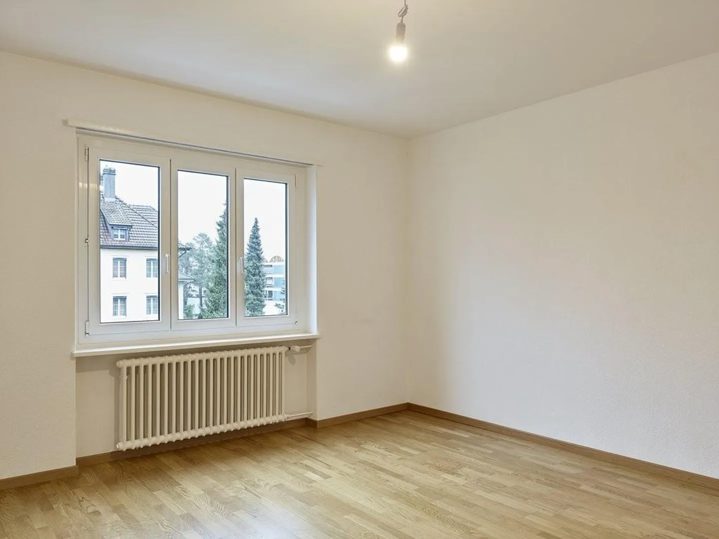 Appartement attrayant de 4 pièces dans un emplacement idéal à Grenchen - Photo 5 sur 9