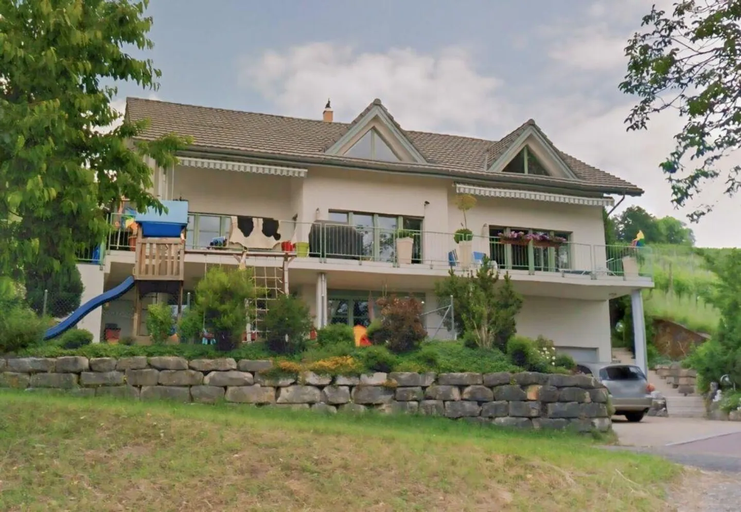 A Dream House with Swimming Pool - Photo 1 of 23