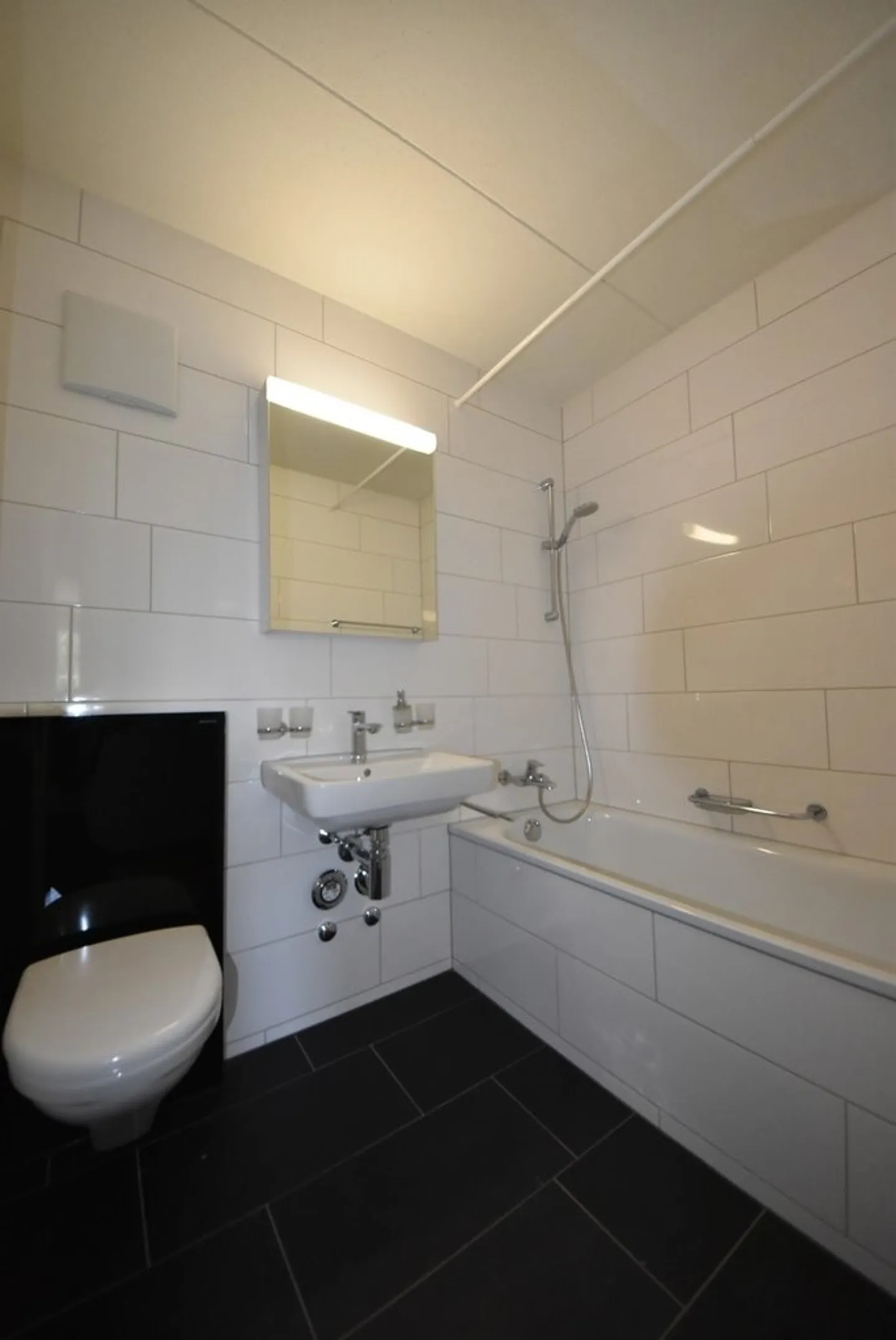 Charmante Wohnung mit Balkon - Foto 7 von 9