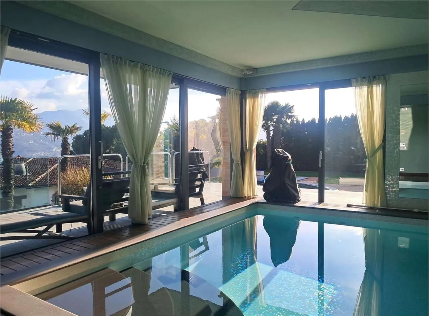 Exclusive villa with lake view in Comano for rent - Photo 11 of 11