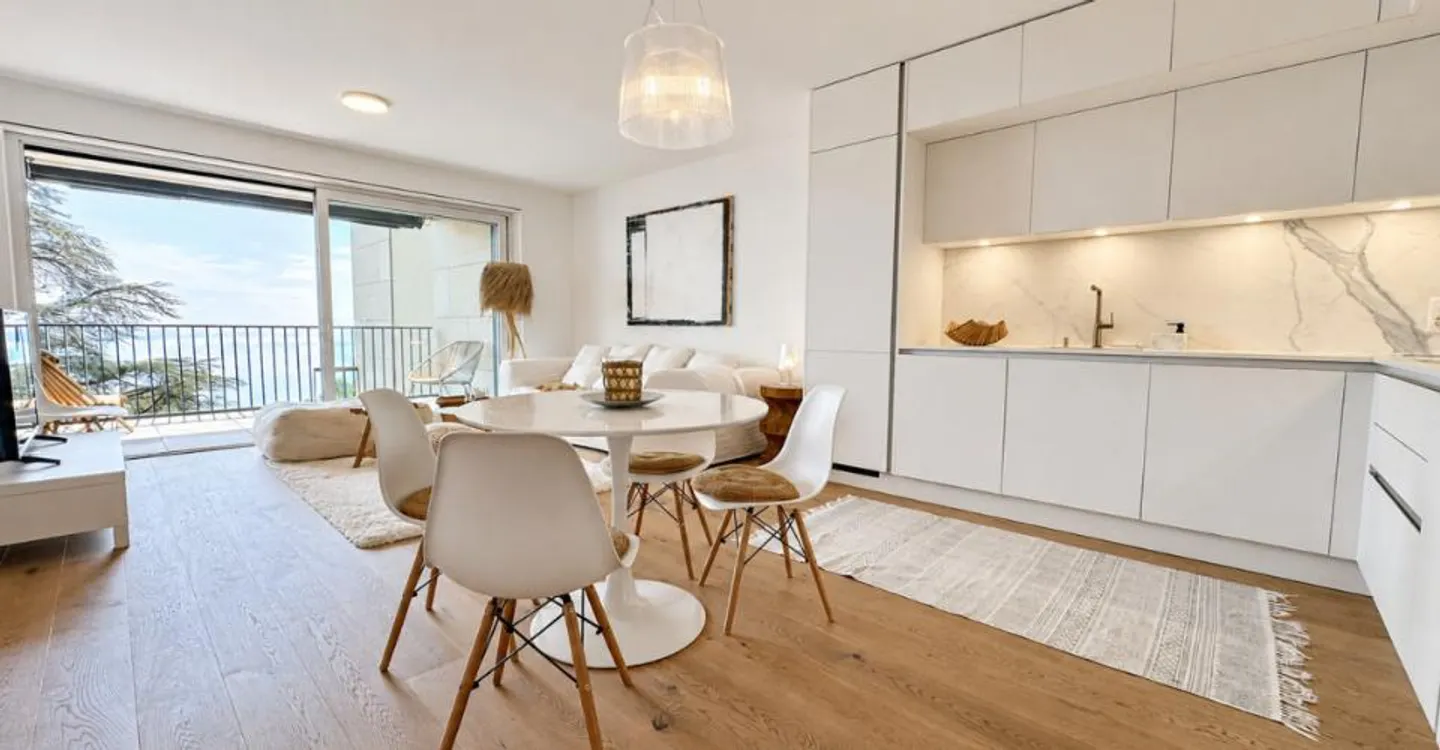 Appartamento di Lusso con Vista Lago - Foto 3 di 8
