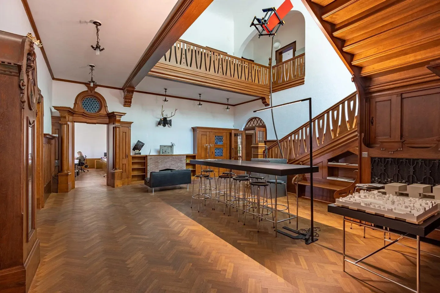 Historical Residential and Commercial Building in Exclusive Location - Photo 6 of 16