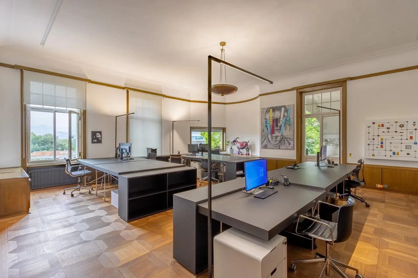 Historical Residential and Commercial Building in Exclusive Location - Photo 7 of 16