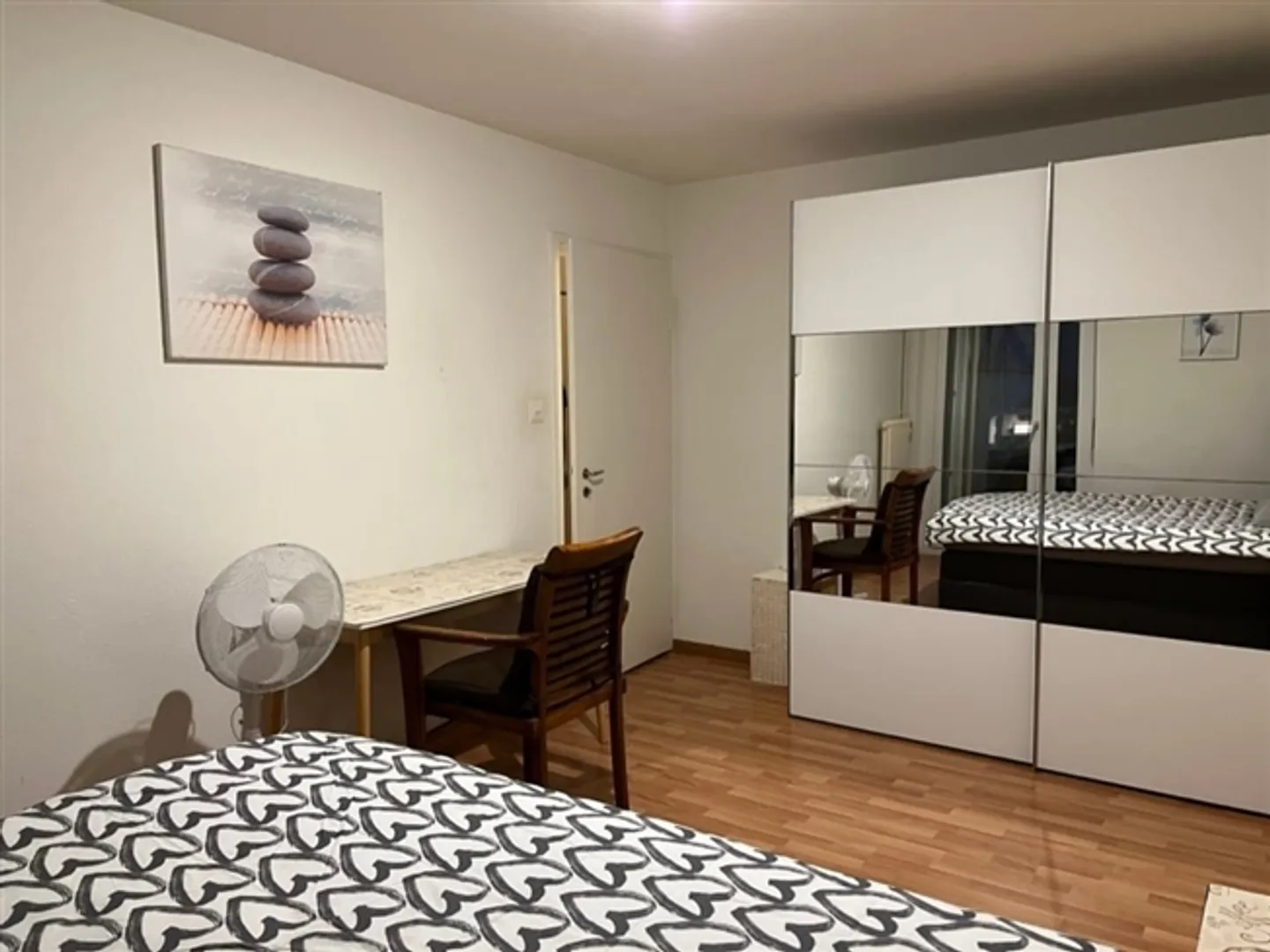 Appartement 3.5 pièces entièrement meublé près d'Oerlikon – Séjour court - Photo 2 sur 11