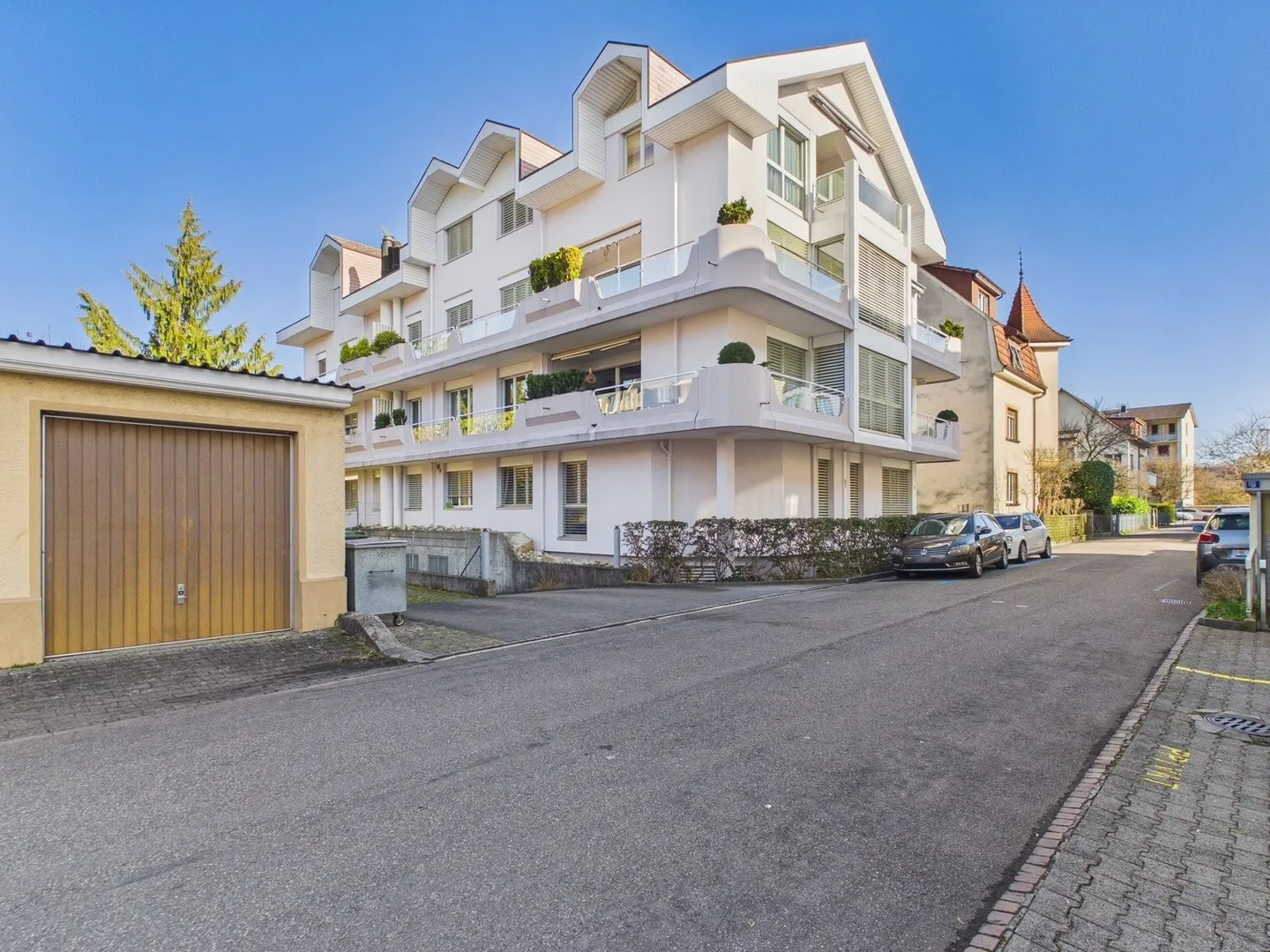 Ottimo appartamento mansardato con galleria aggiuntiva e torre di lavaggio privata - Foto 1 di 12