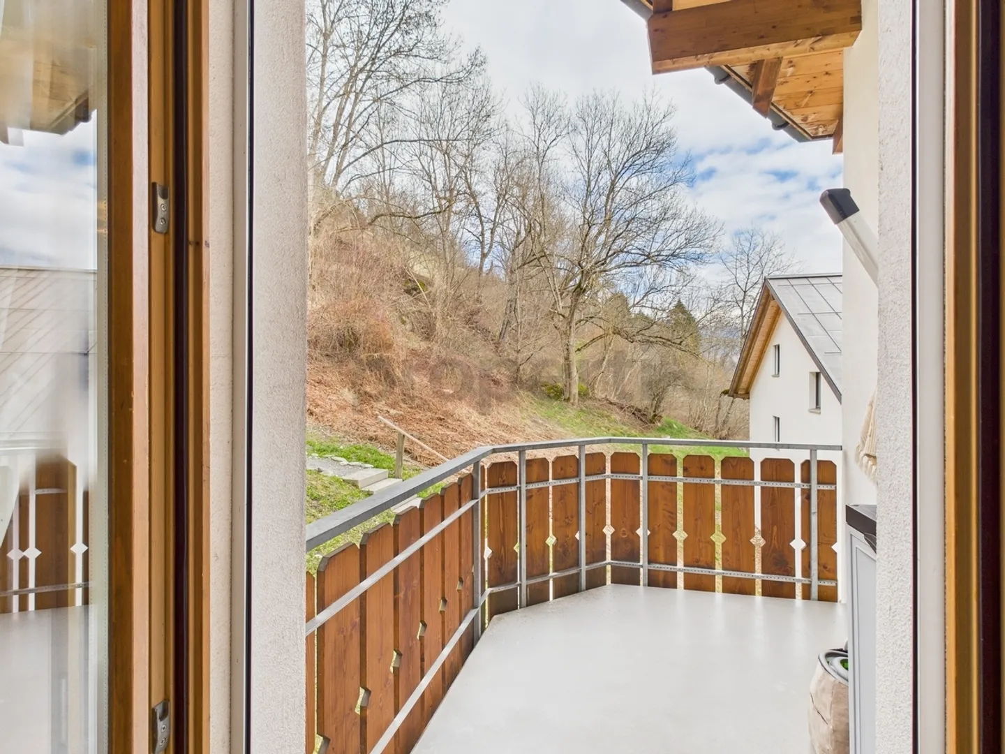 3.5 Room Apartment with Stunning Mountain View in Schluein for Sale - Photo 9 of 13
