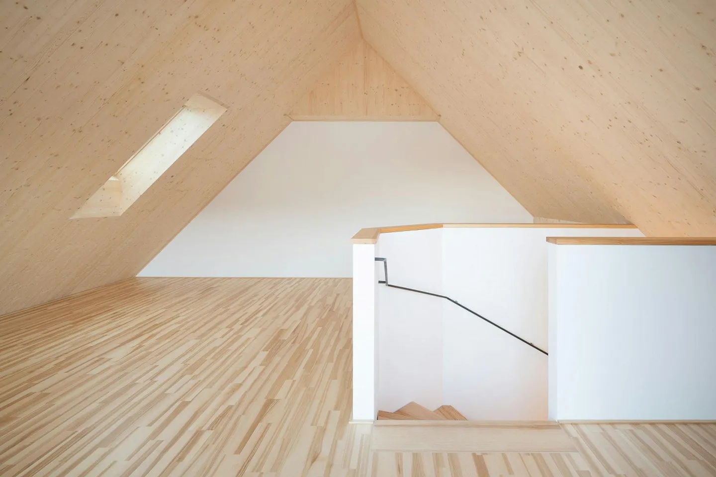 Rheinromantik: La tua nuova casa nel cuore di Basilea - Appartamento duplex 4.5 - Foto 4 di 10