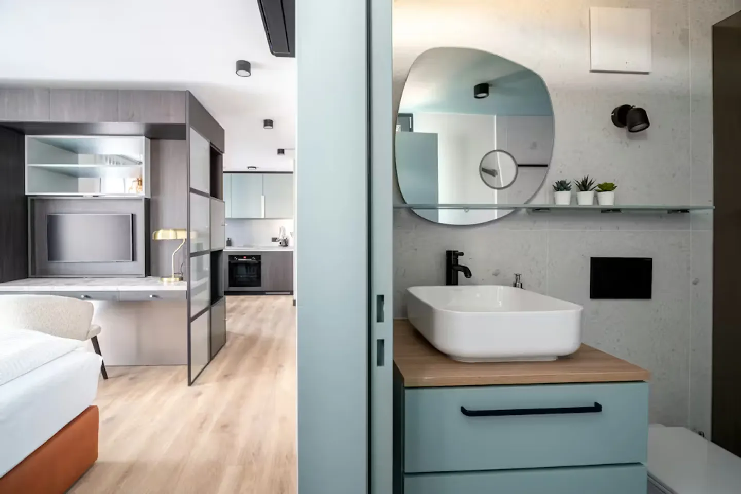 Charming Apartment in Zürich - Photo 7 of 8