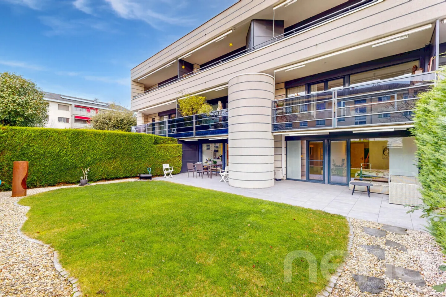 Appartement en rez-de-jardin avec terrasse et jardin à Prangins - Photo 2 of 12