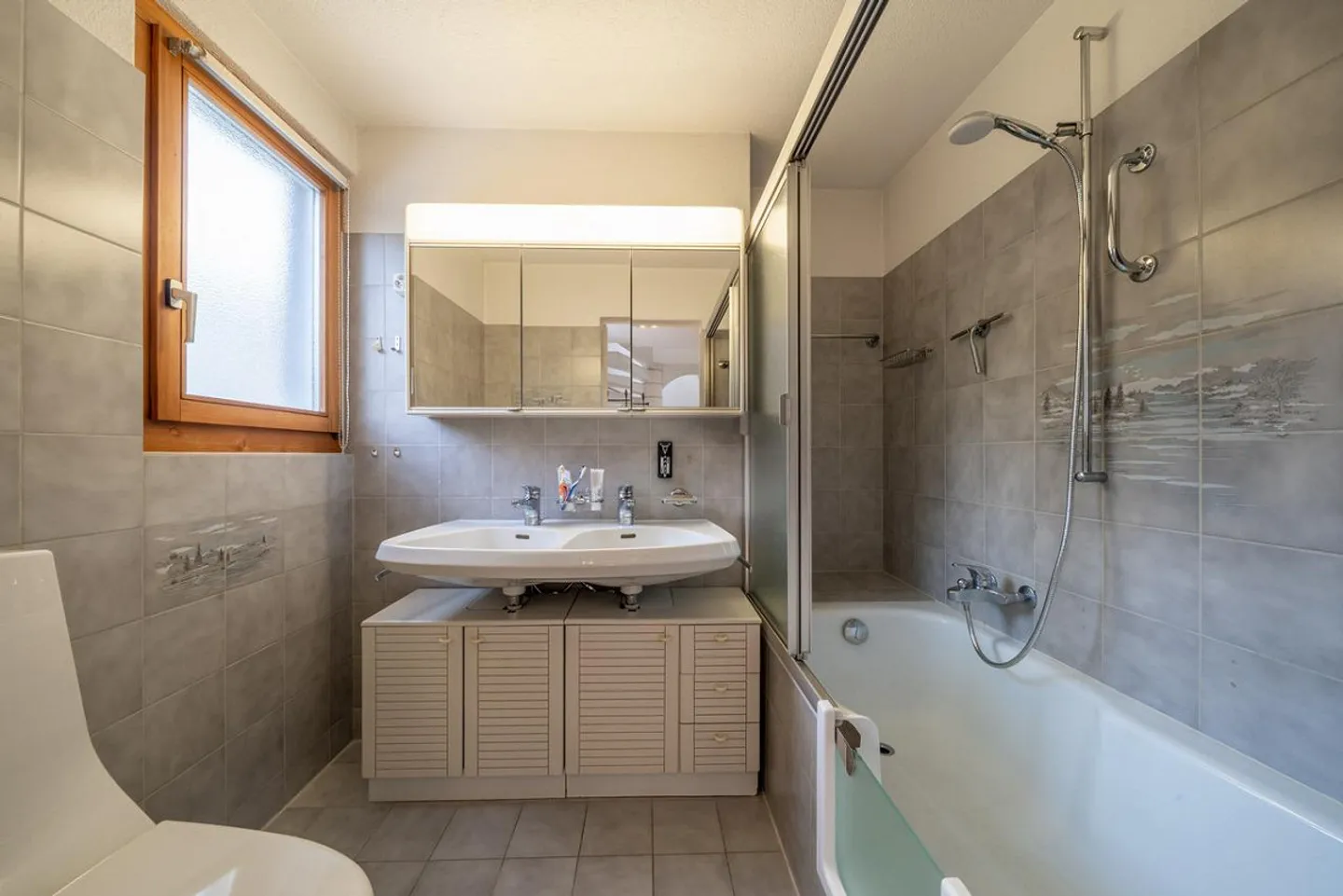 Family-friendly semi-detached house with garden and Rigiblick view - Photo 5 of 9