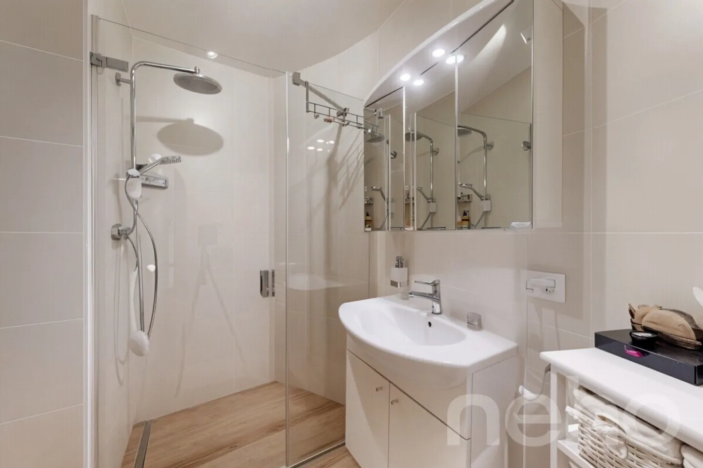 Appartement en rez-de-jardin avec terrasse et jardin à Prangins - Photo 9 of 12