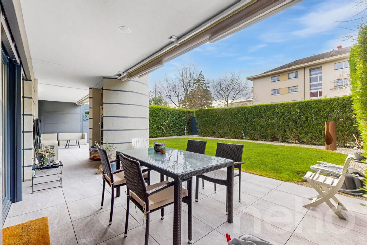 Appartement en rez-de-jardin avec terrasse et jardin à Prangins - Photo 12 of 12