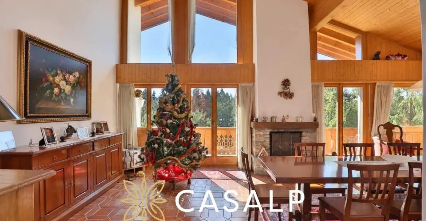 Wunderschönes Chalet mit angelegtem Garten in Crans - Foto 1 von 13