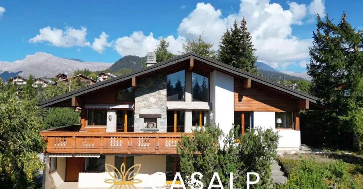 Wunderschönes Chalet mit angelegtem Garten in Crans - Foto 2 von 13