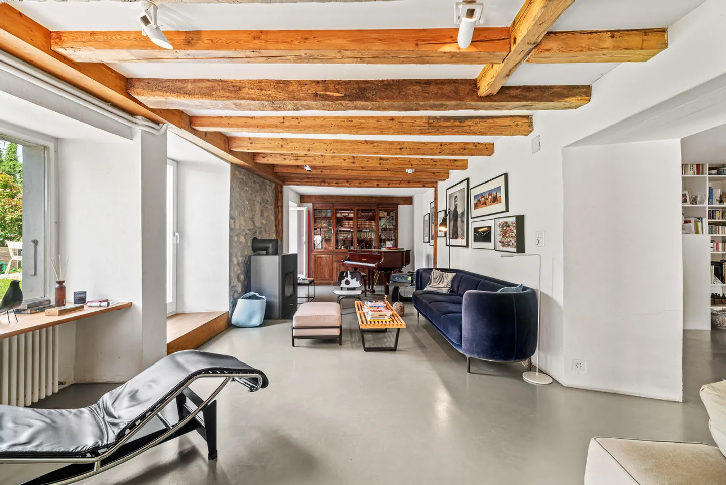 Magnifica fattoria ristrutturata con piscina nel centro di Genolier - Foto 3 di 16