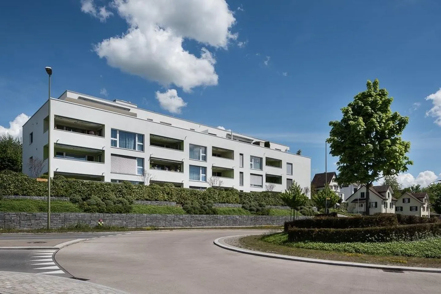 Mischgenutztes Gebäude mieten - Foto 1 von 1