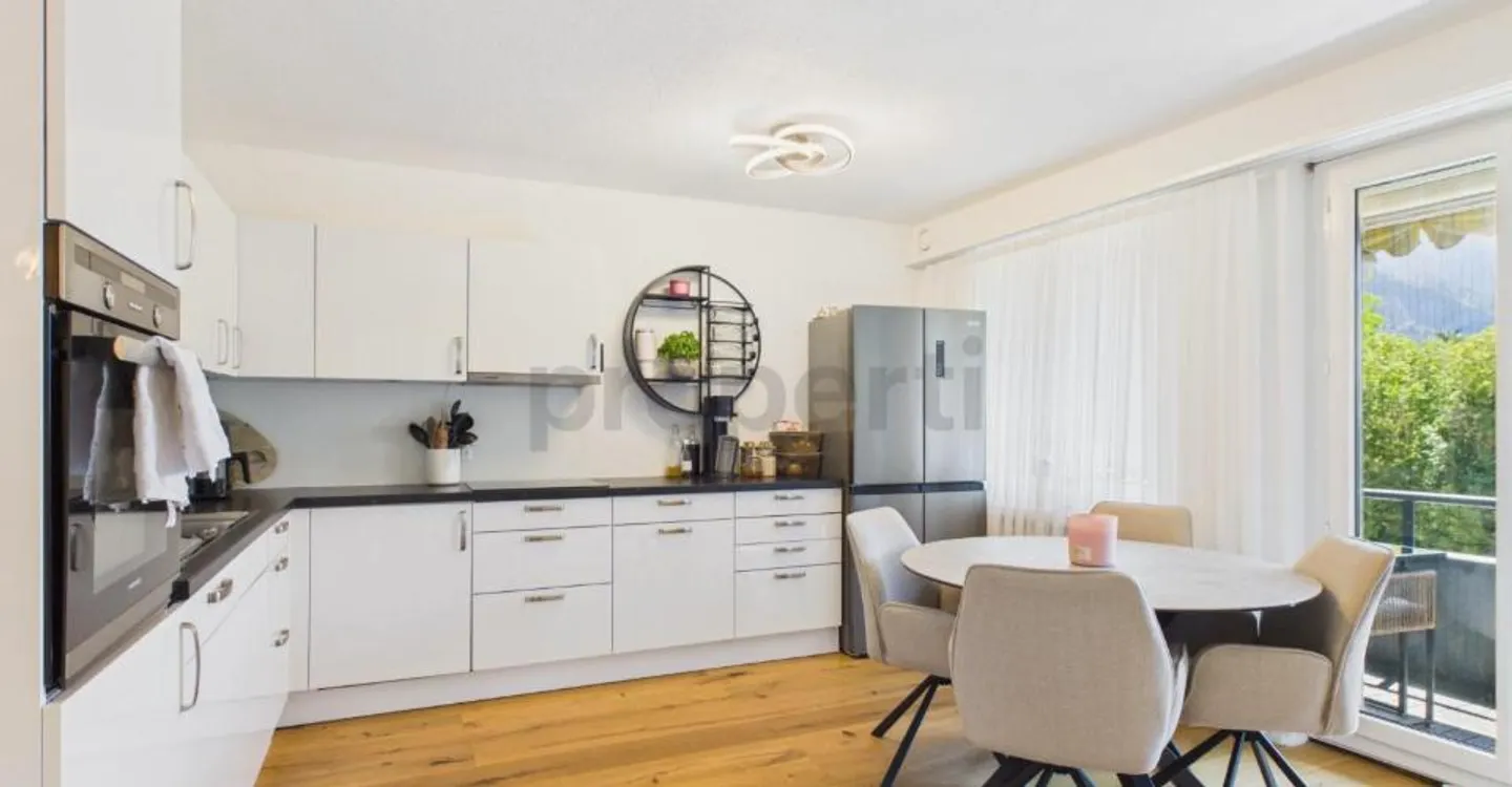 Reserved - Family-friendly home, stylishly renovated - Photo 1 of 12