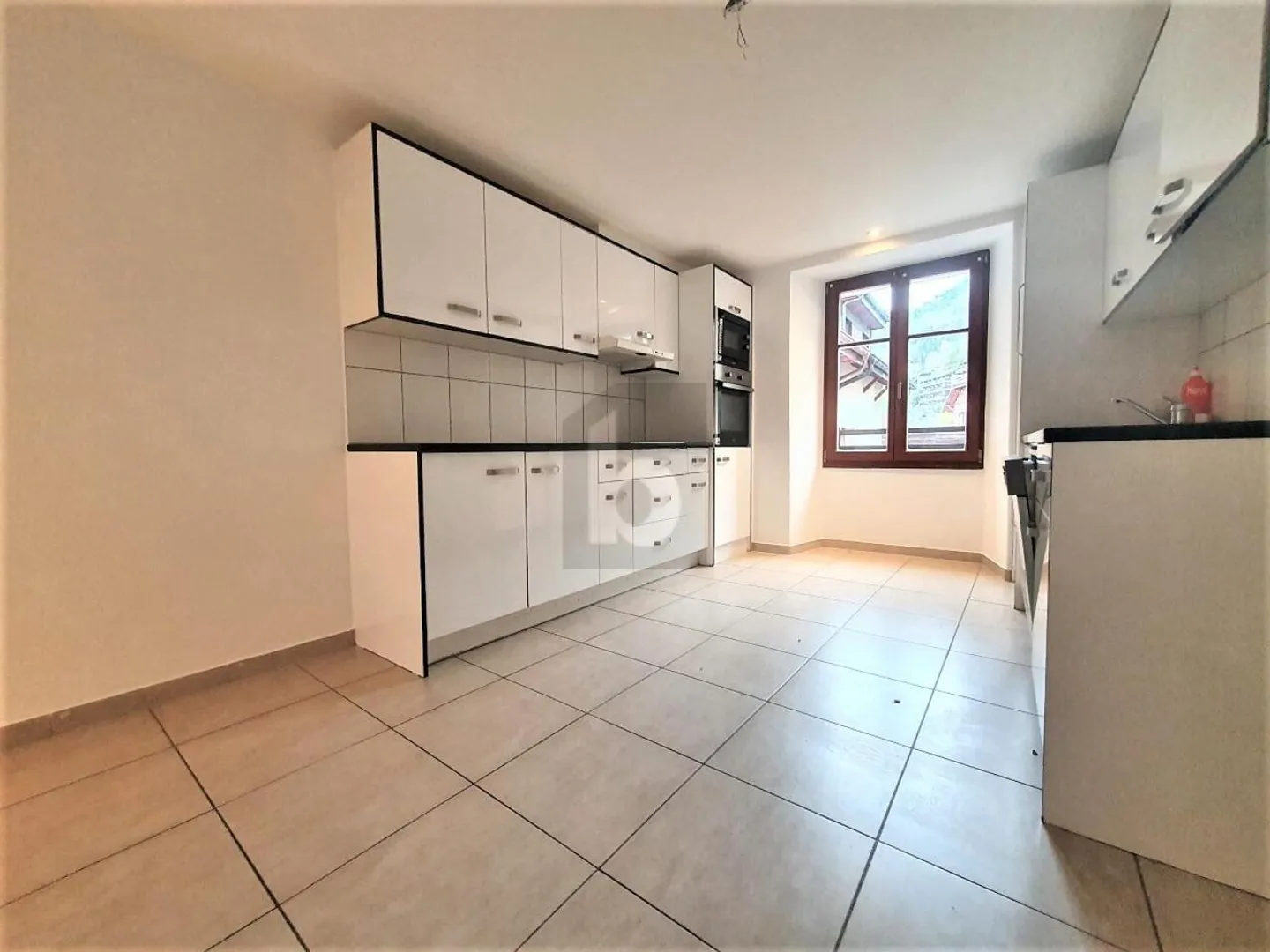 Bel Appartement avec Vue Lac - Photo 5 sur 6