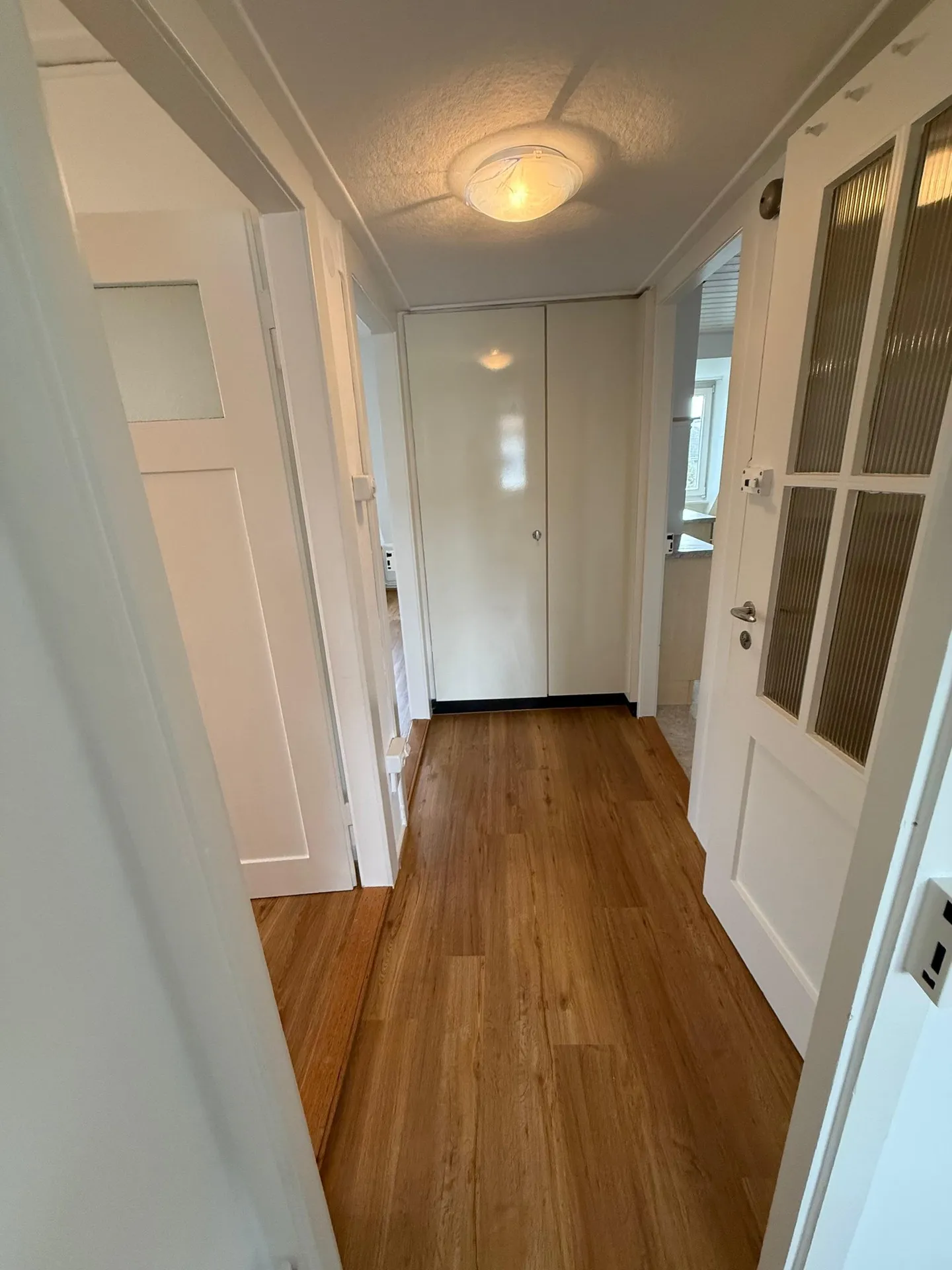 Bright Attic Apartment - Photo 4 of 10