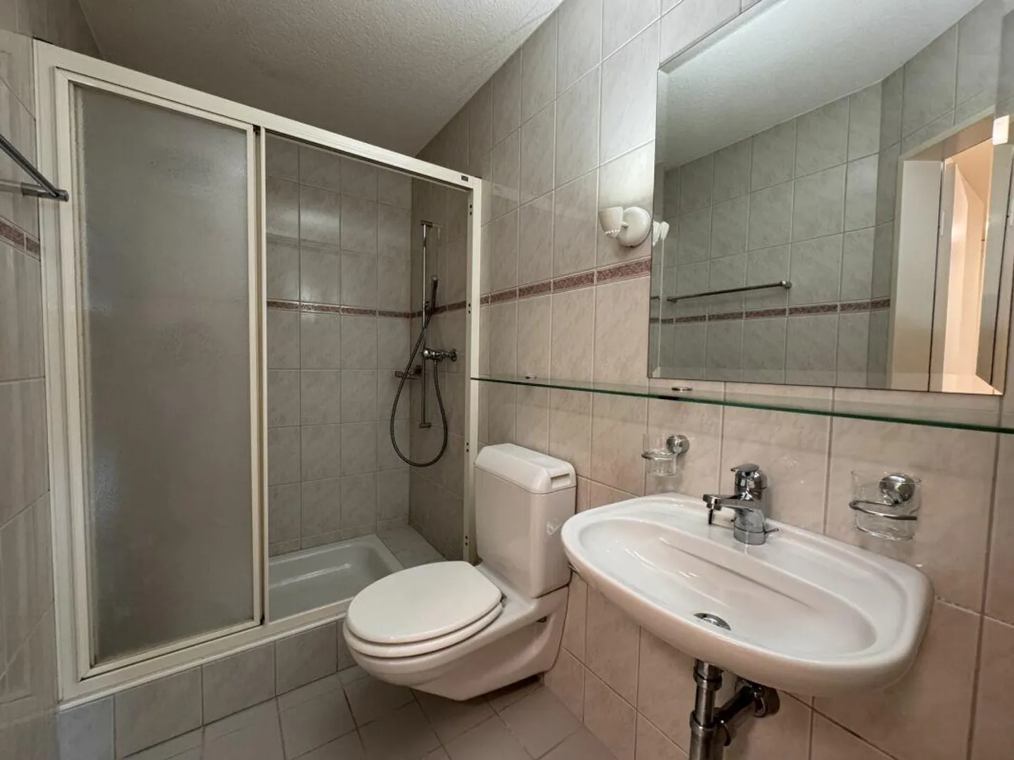 Appartement 3.5 pièces confortable dans un endroit calme - Photo 8 sur 12