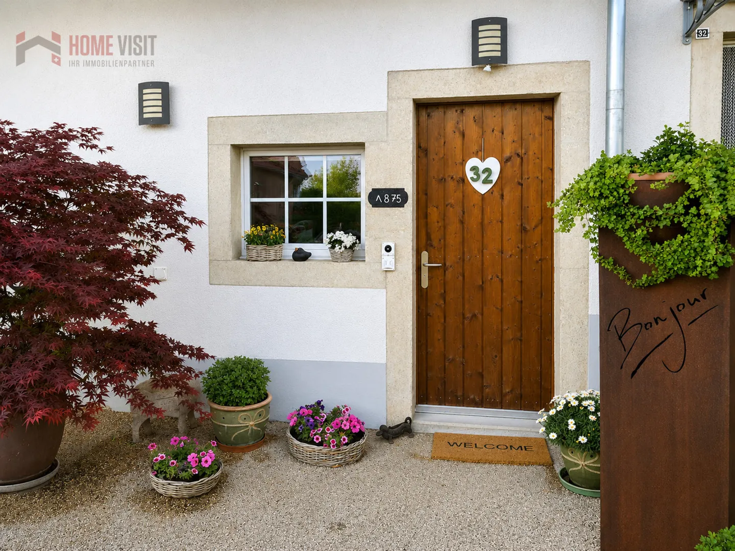 Dream property for horse lovers with private riding arena - Photo 8 of 13