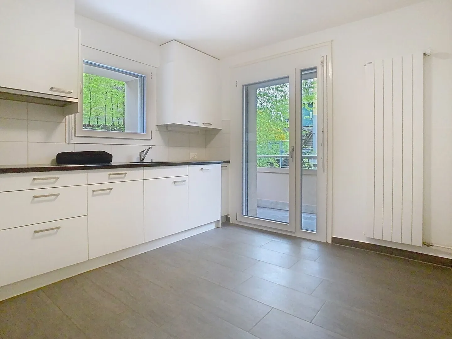 Apartment for rent - Photo 2 of 6