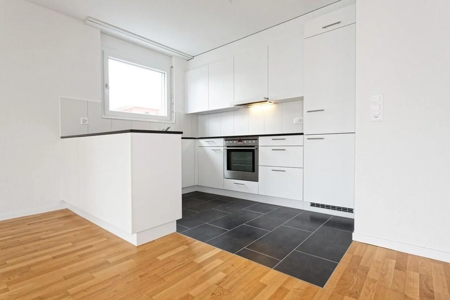 Your new dream apartment - Photo 5 of 9