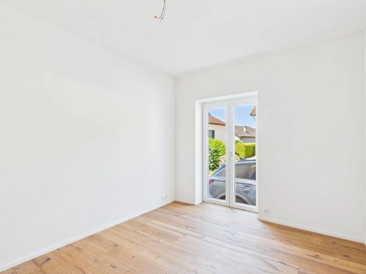 Chambre dans un appartement moderne de 7,5 pièces dans un emplacement calme - Photo 3 sur 4