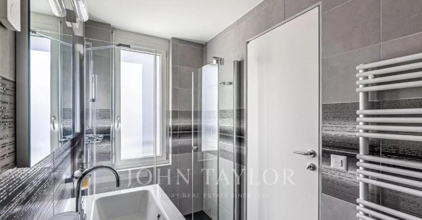 Appartement de Luxe avec Vue sur le Lac - Photo 6 sur 8
