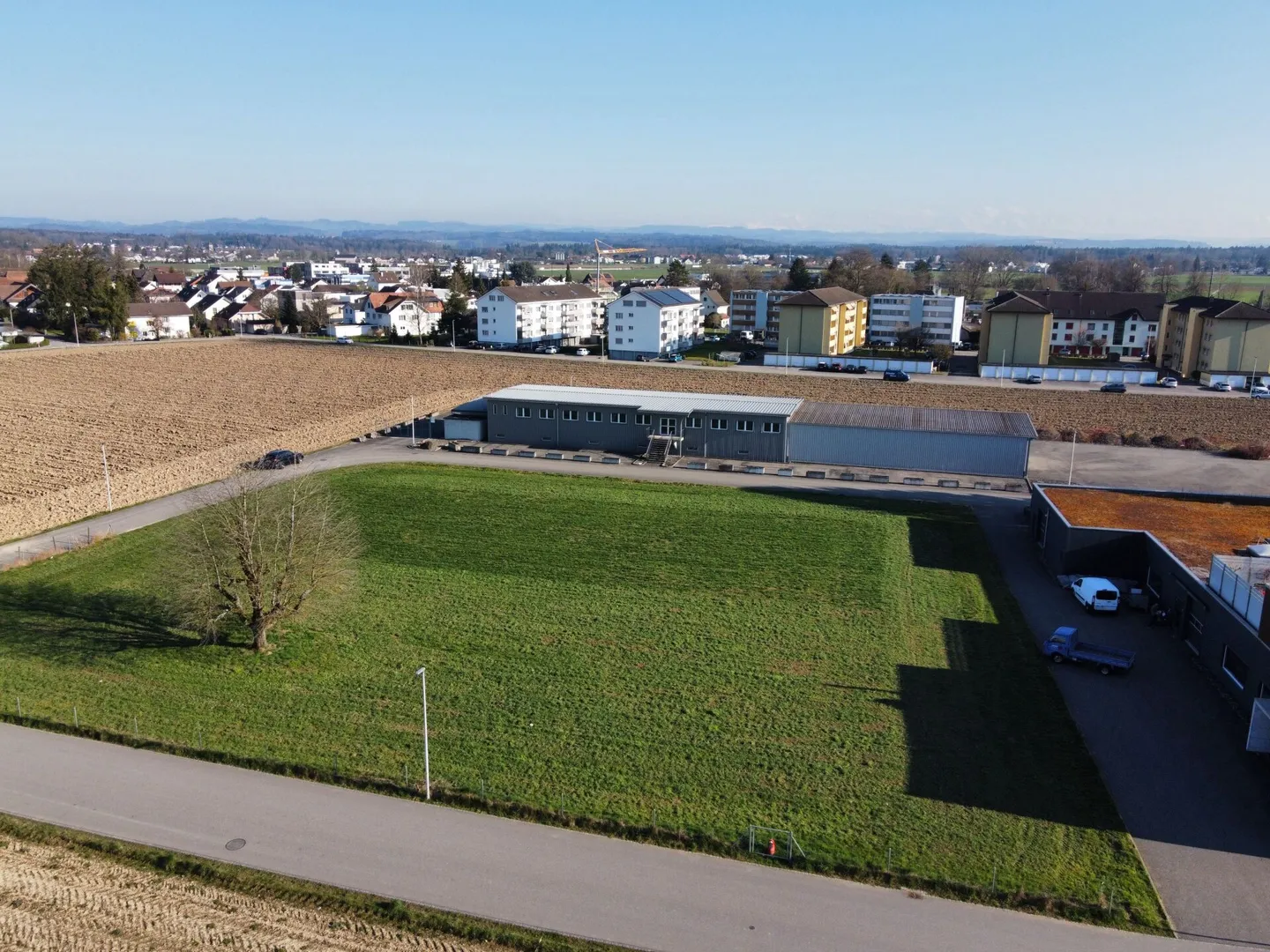 Proprietà versatile a Gerlafingen – Combinazione di commerciale e residenziale su 4.154 m² - Foto 1 di 4