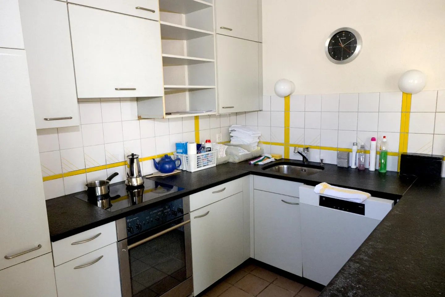 4.5-room villa with large garden in Neuchâtel - Photo 4 of 29