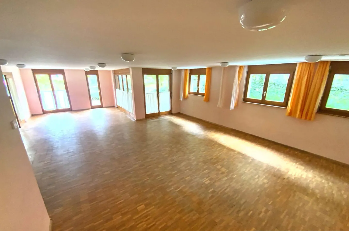 Vielseitiger Raum bei Bahnhof Liestal - Foto 6 von 12