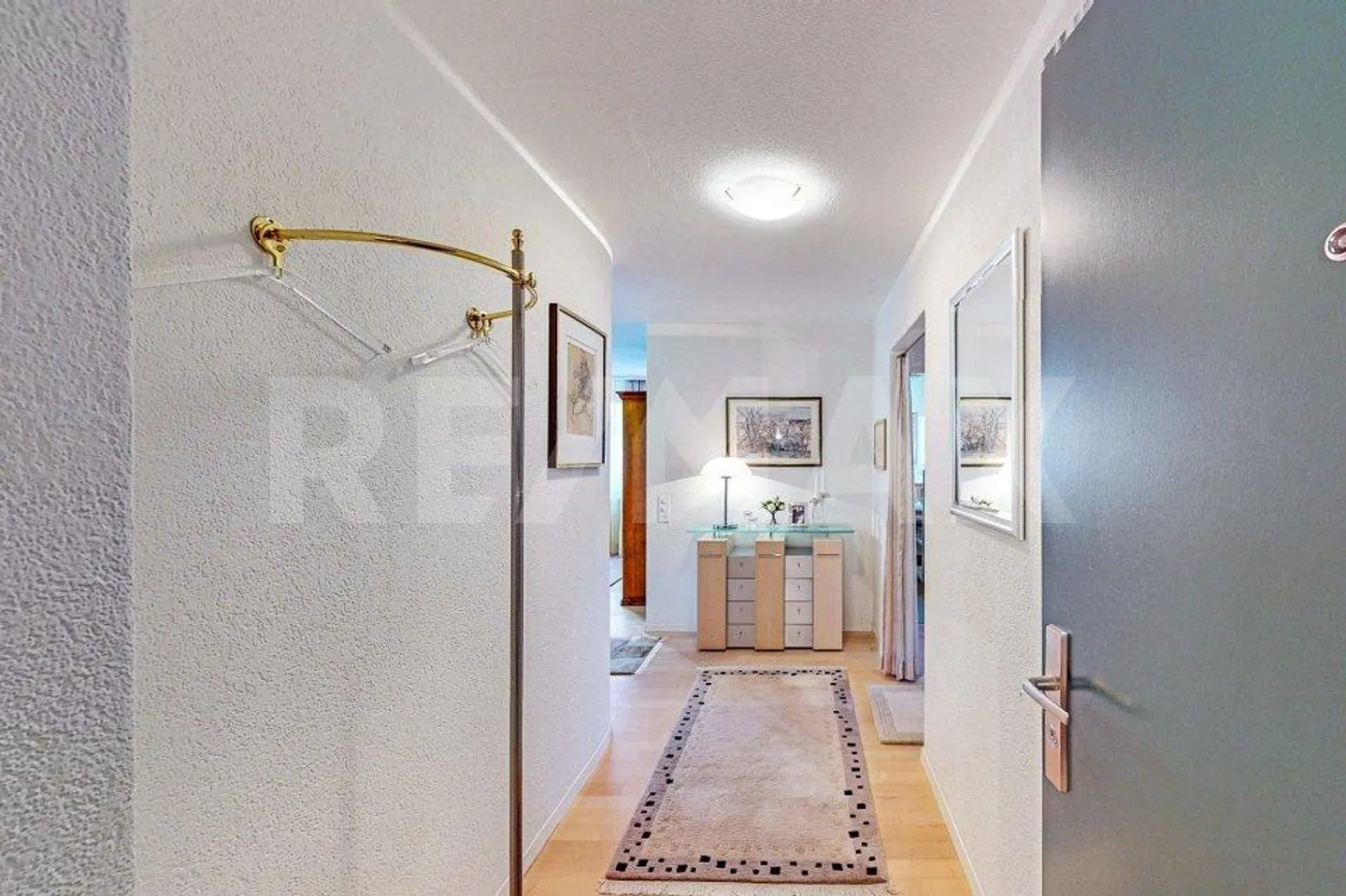 Appartamento giardino 4.5 stanze, 107 m², camino, area di sosta coperta, cantina 20 m², 1 box auto, vicino ai mezzi pubblici - Foto 11 di 13