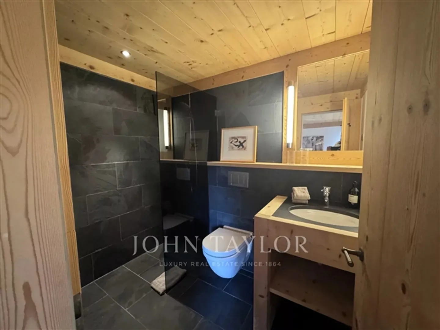 3 Room apartment - Photo 7 of 9